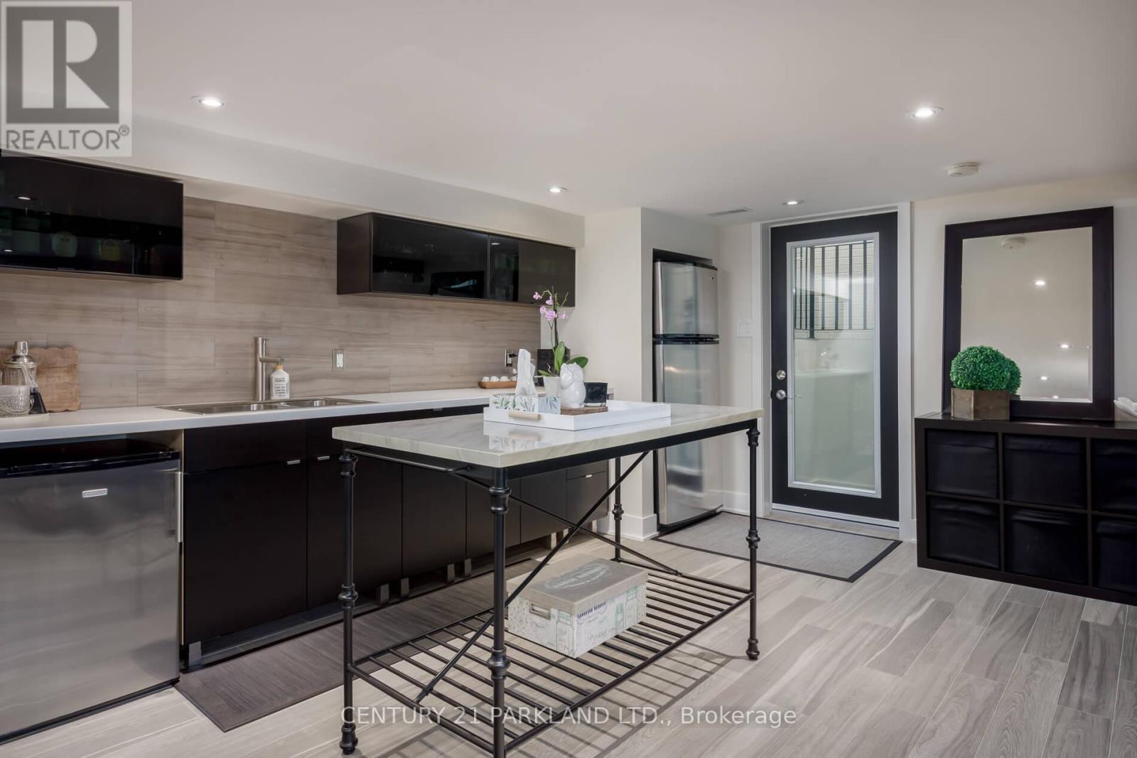 45 Deevale Road, Toronto, Ontario  M3M 1Z4 - Photo 30 - W12914776