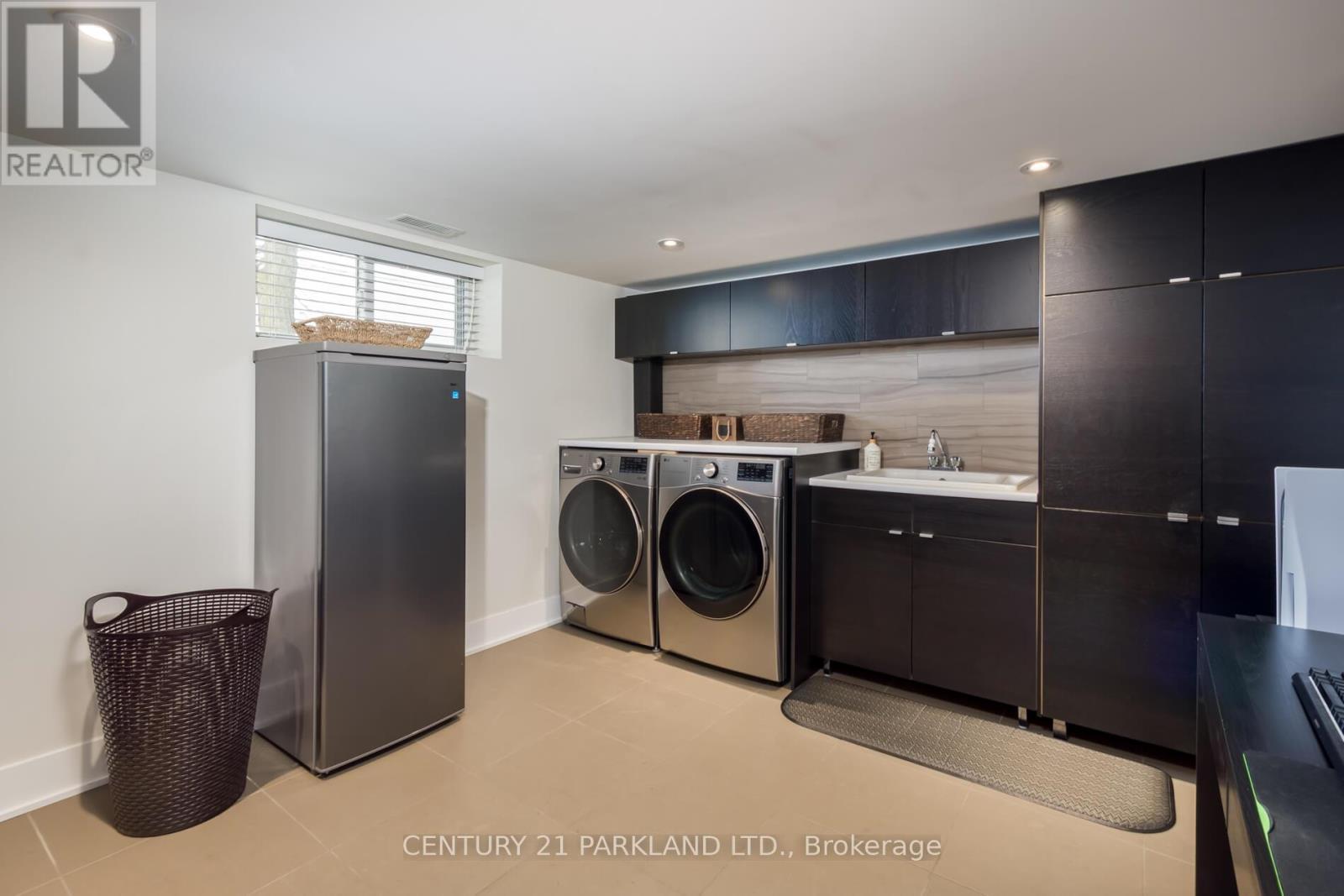 45 Deevale Road, Toronto, Ontario  M3M 1Z4 - Photo 35 - W12914776