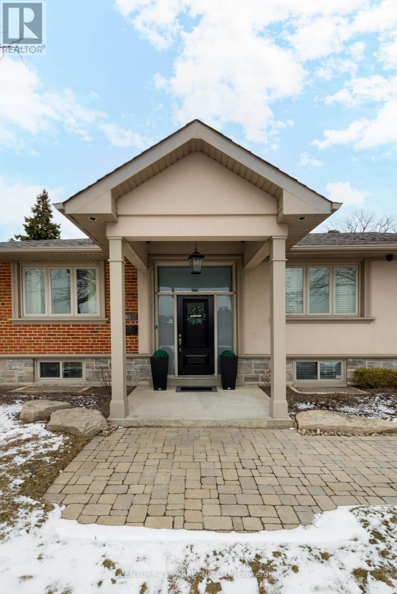 45 Deevale Road, Toronto, Ontario  M3M 1Z4 - Photo 4 - W12914776