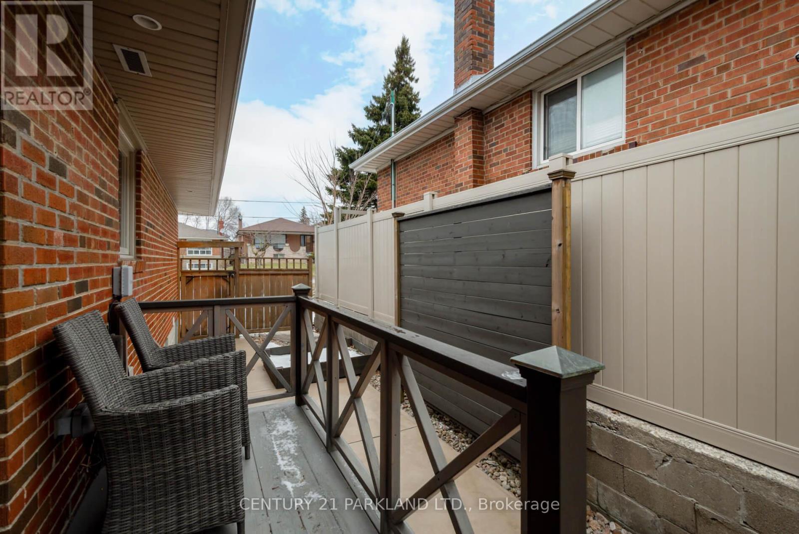 45 Deevale Road, Toronto, Ontario  M3M 1Z4 - Photo 45 - W12914776