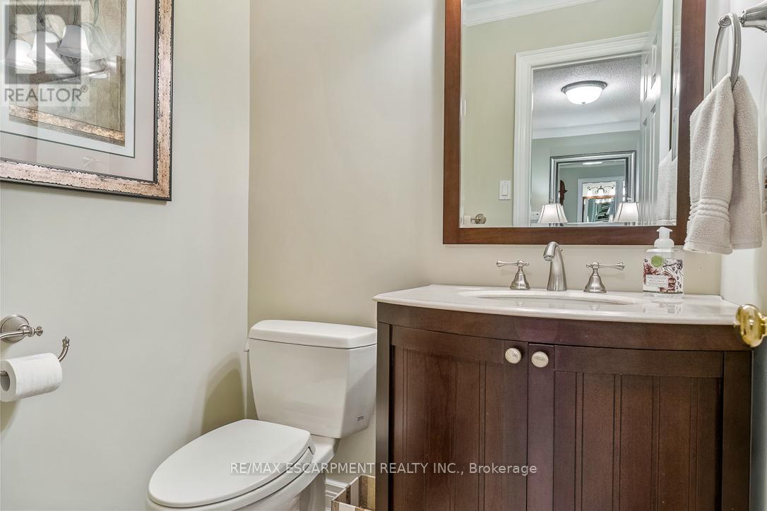 1085 Denfield Terrace, Oakville, Ontario  L6M 1Z8 - Photo 19 - W12914798