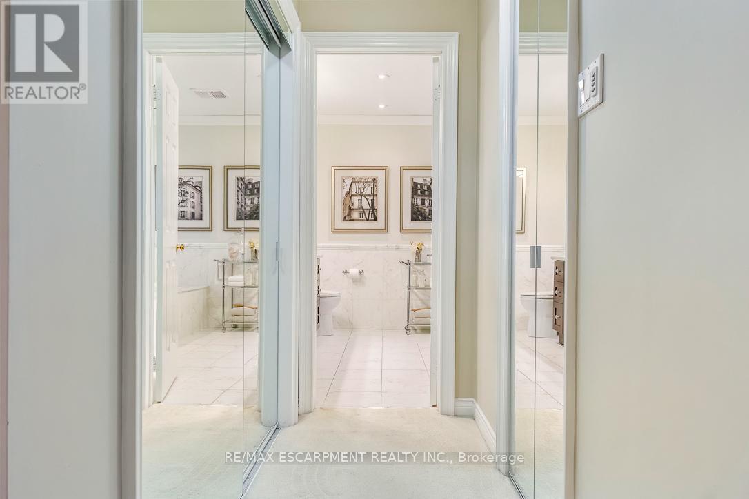 1085 Denfield Terrace, Oakville, Ontario  L6M 1Z8 - Photo 23 - W12914798