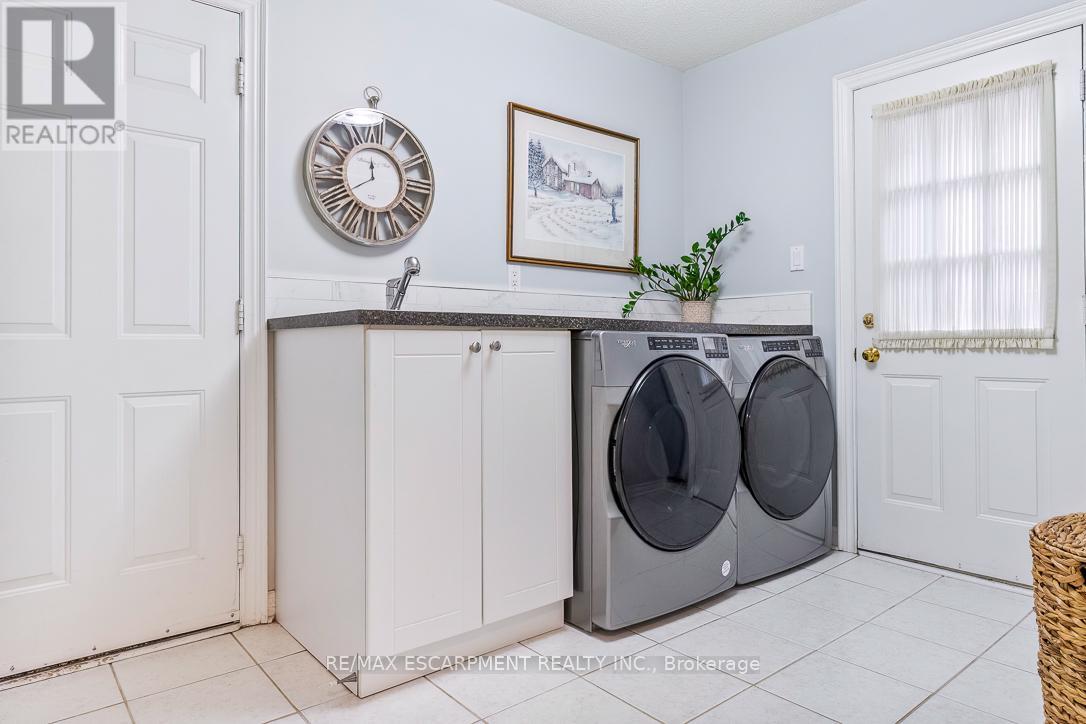 1085 Denfield Terrace, Oakville, Ontario  L6M 1Z8 - Photo 43 - W12914798