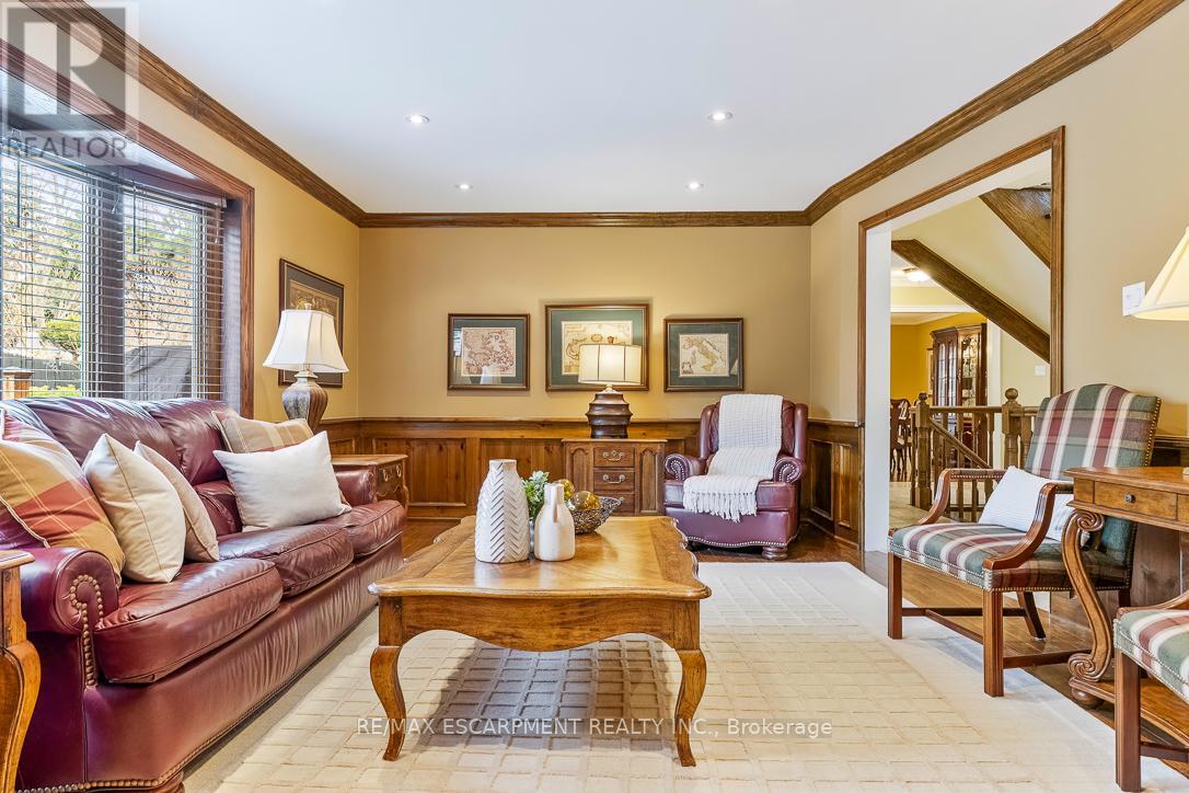 1085 Denfield Terrace, Oakville, Ontario  L6M 1Z8 - Photo 7 - W12914798