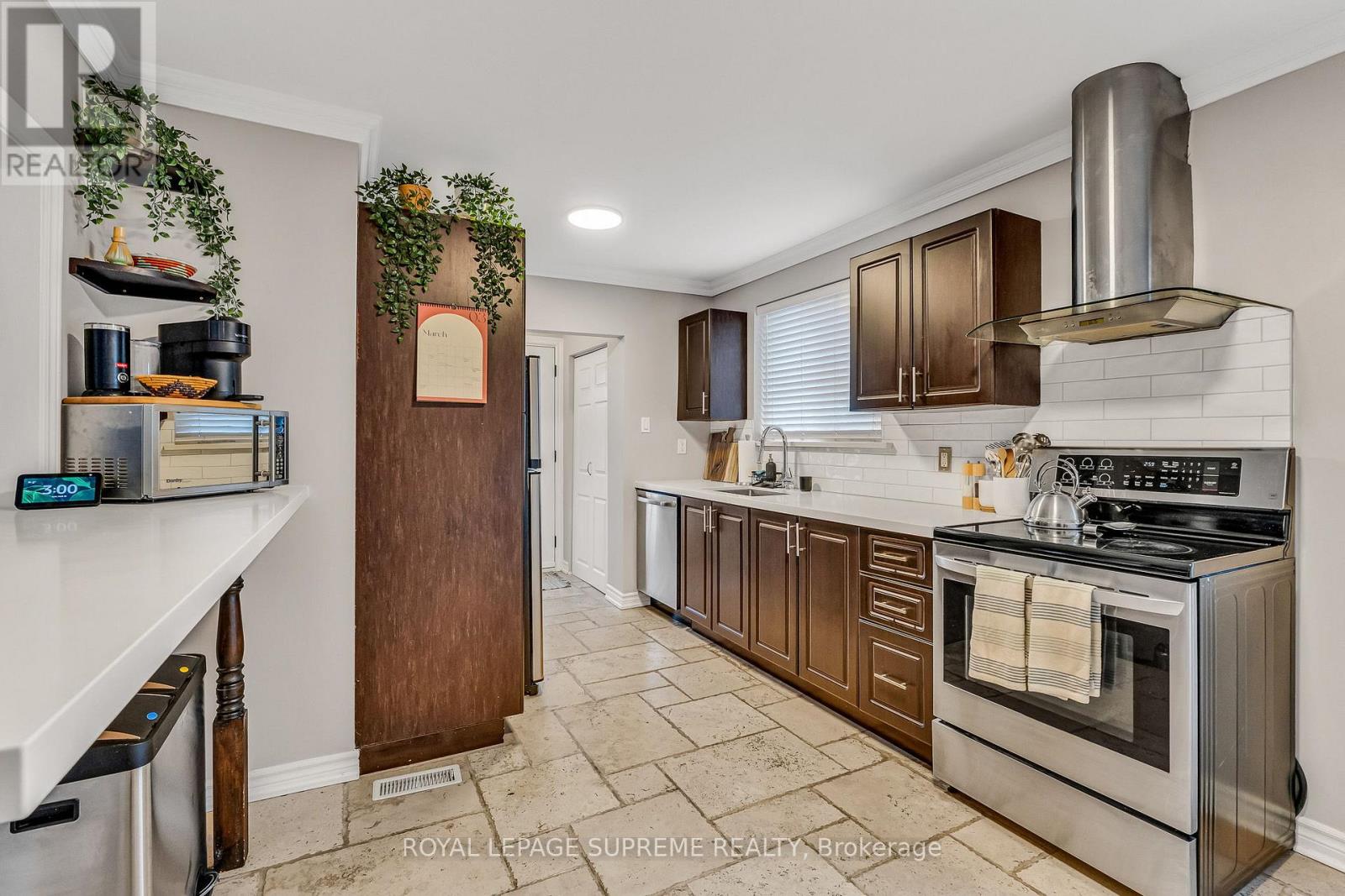 2391 Padstow Crescent, Mississauga, Ontario  L5J 2G2 - Photo 8 - W12914812