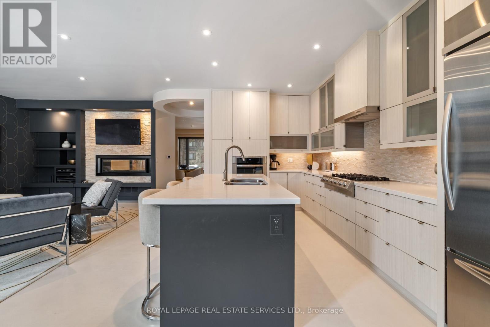 41 Highgate Road, Toronto, Ontario  M8X 2B4 - Photo 15 - W12914818