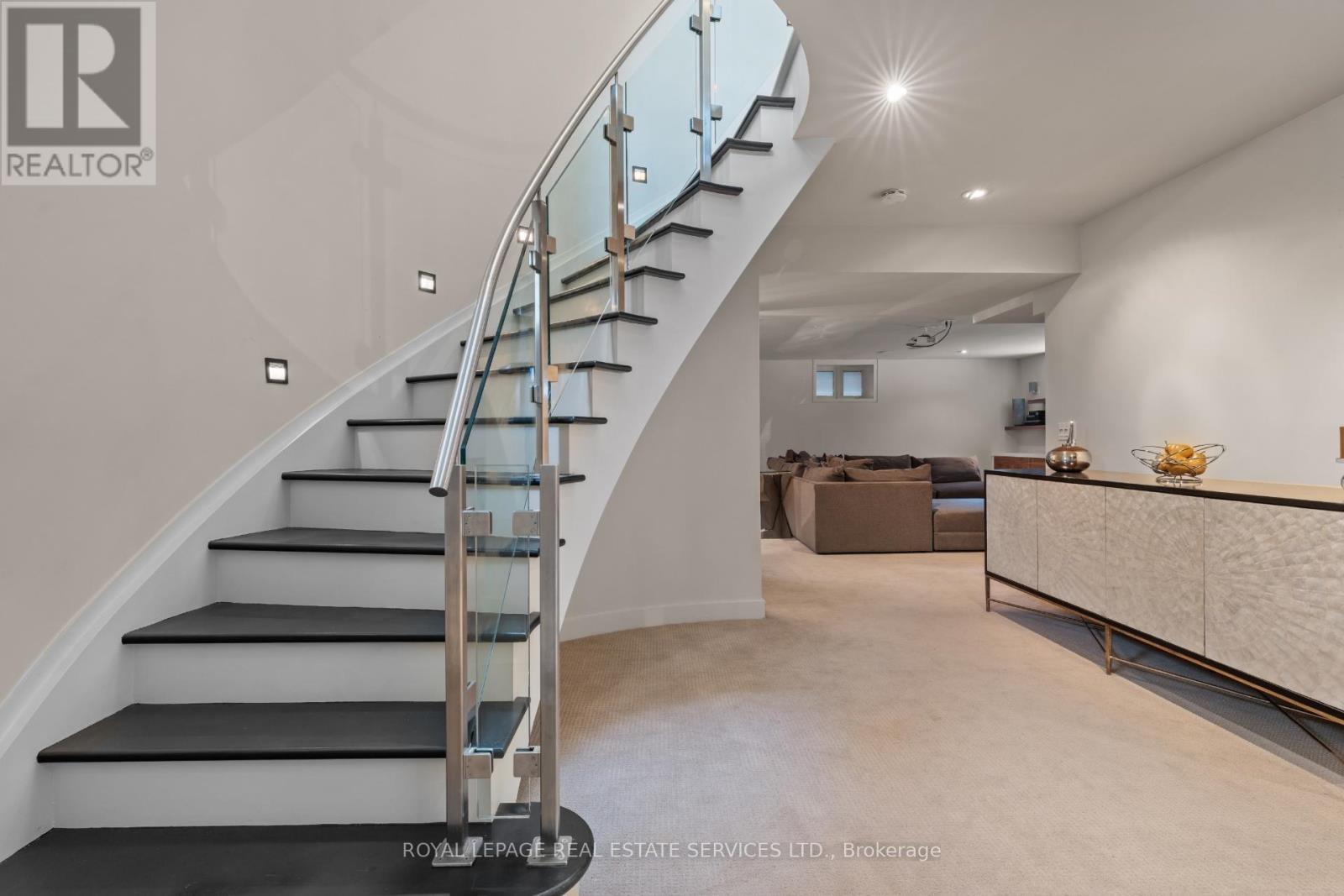 41 Highgate Road, Toronto, Ontario  M8X 2B4 - Photo 28 - W12914818