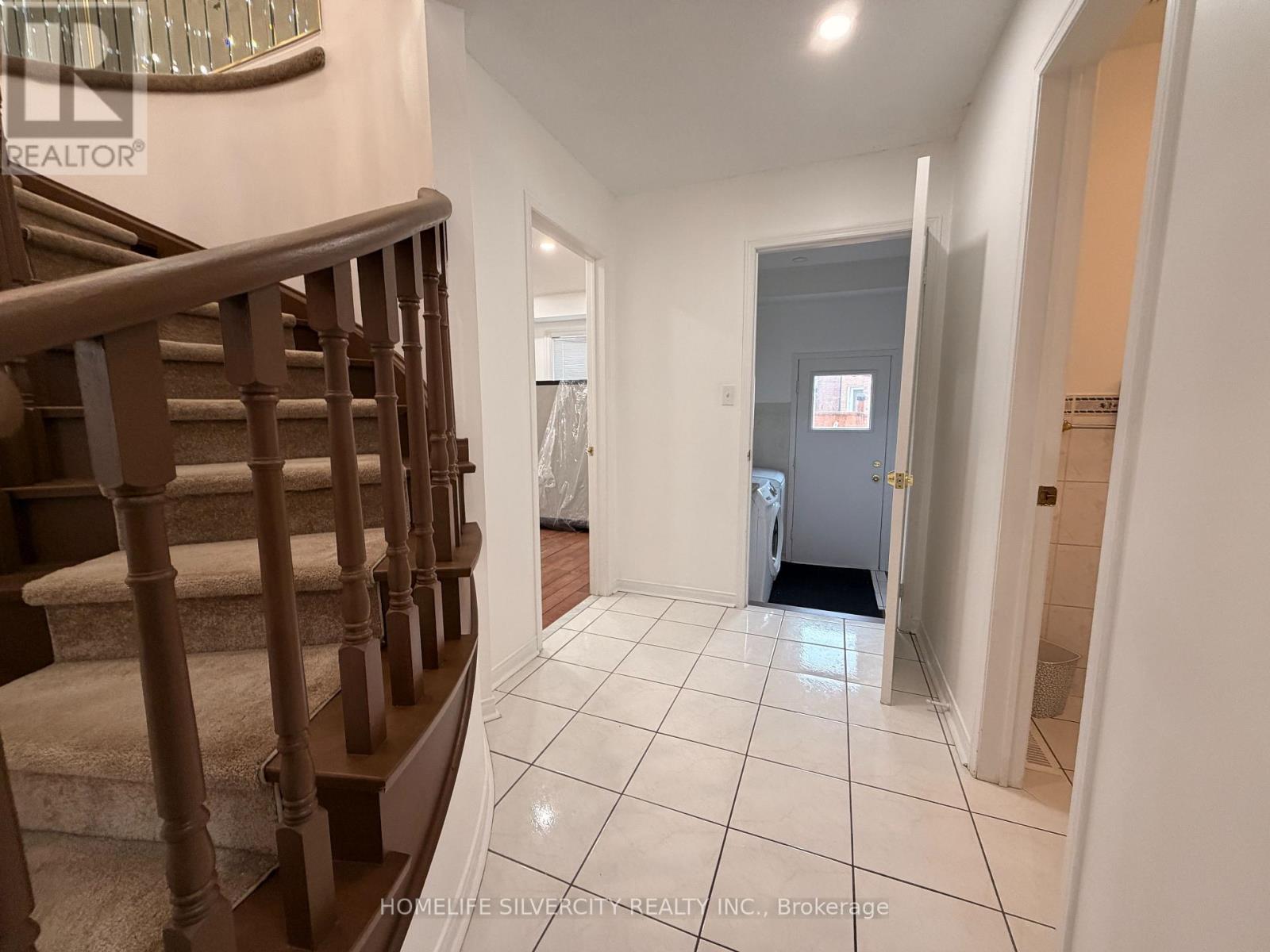 5 Blue Oak Avenue, Brampton, Ontario  L6R 1C1 - Photo 15 - W12914844