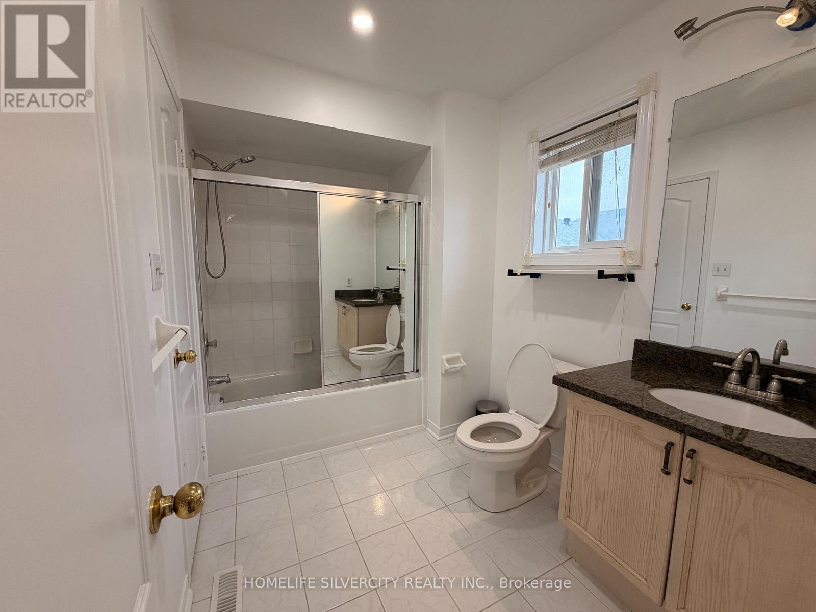 5 Blue Oak Avenue, Brampton, Ontario  L6R 1C1 - Photo 26 - W12914844