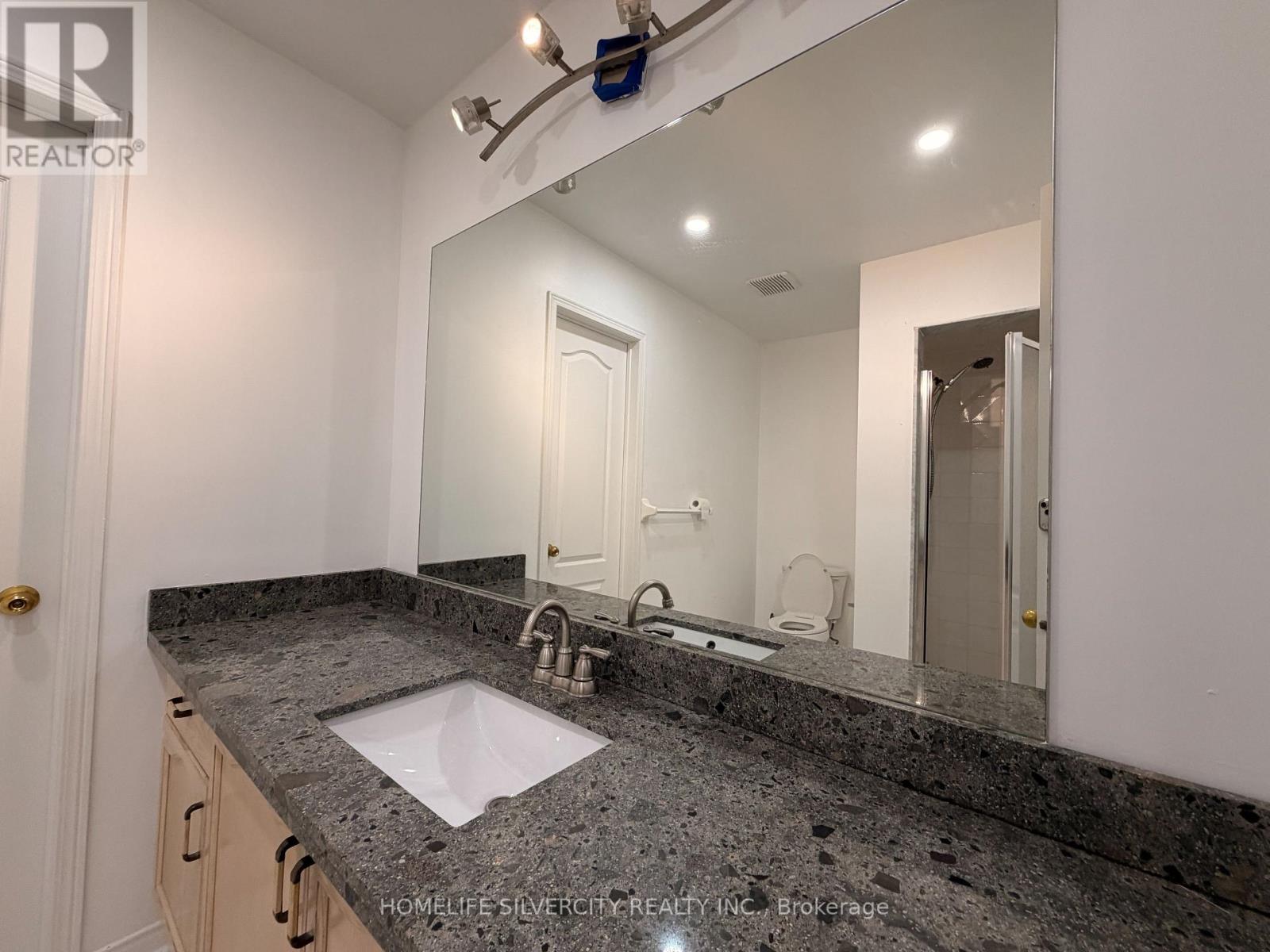 5 Blue Oak Avenue, Brampton, Ontario  L6R 1C1 - Photo 30 - W12914844