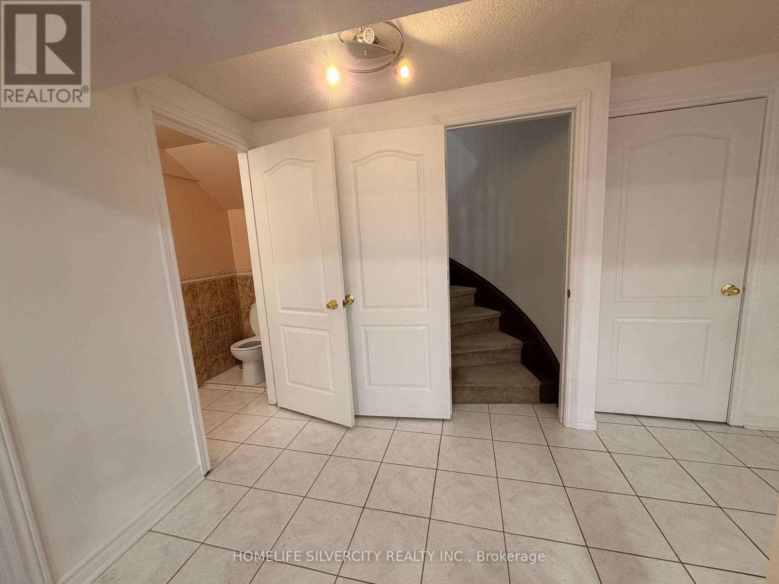 5 Blue Oak Avenue, Brampton, Ontario  L6R 1C1 - Photo 33 - W12914844