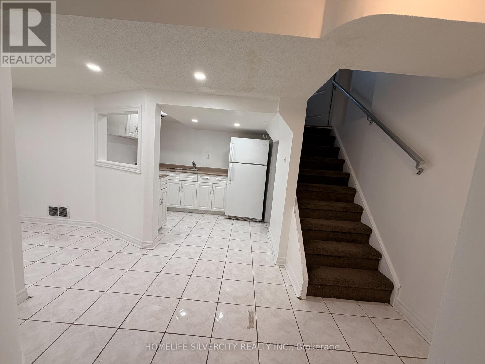 5 Blue Oak Avenue, Brampton, Ontario  L6R 1C1 - Photo 34 - W12914844