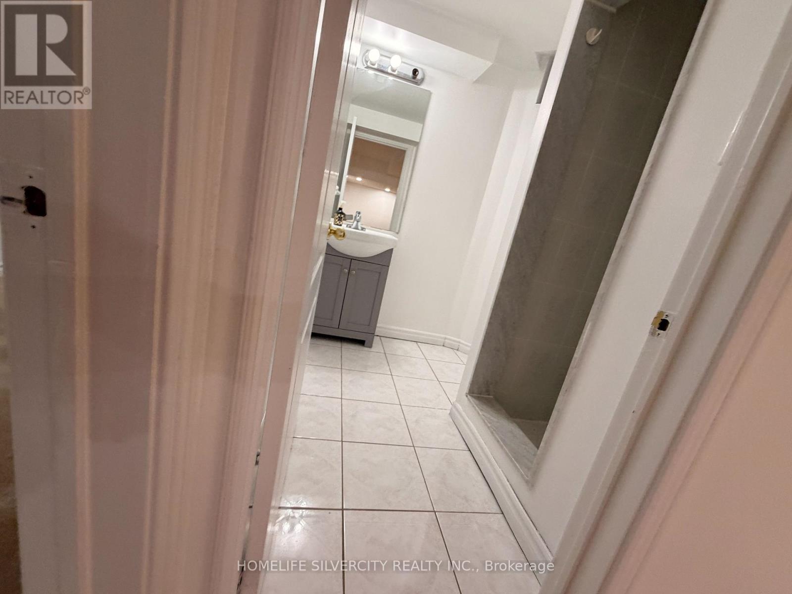 5 Blue Oak Avenue, Brampton, Ontario  L6R 1C1 - Photo 38 - W12914844