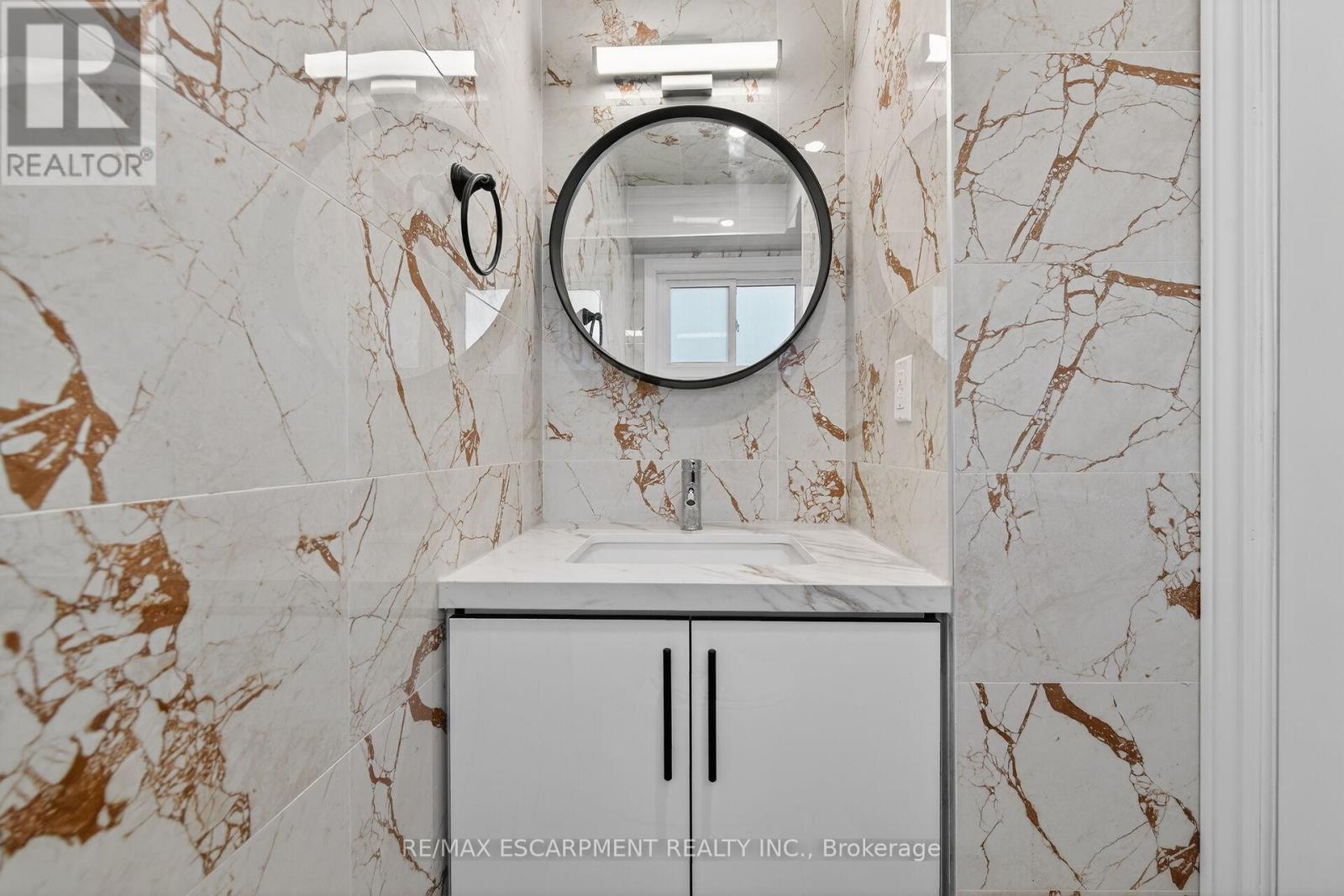 153 - 2050 Upper Middle Road, Burlington, Ontario  L7P 3R9 - Photo 21 - W12914850