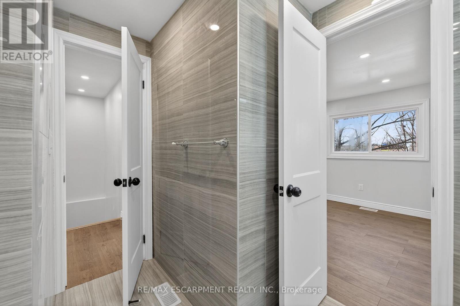 153 - 2050 Upper Middle Road, Burlington, Ontario  L7P 3R9 - Photo 29 - W12914850