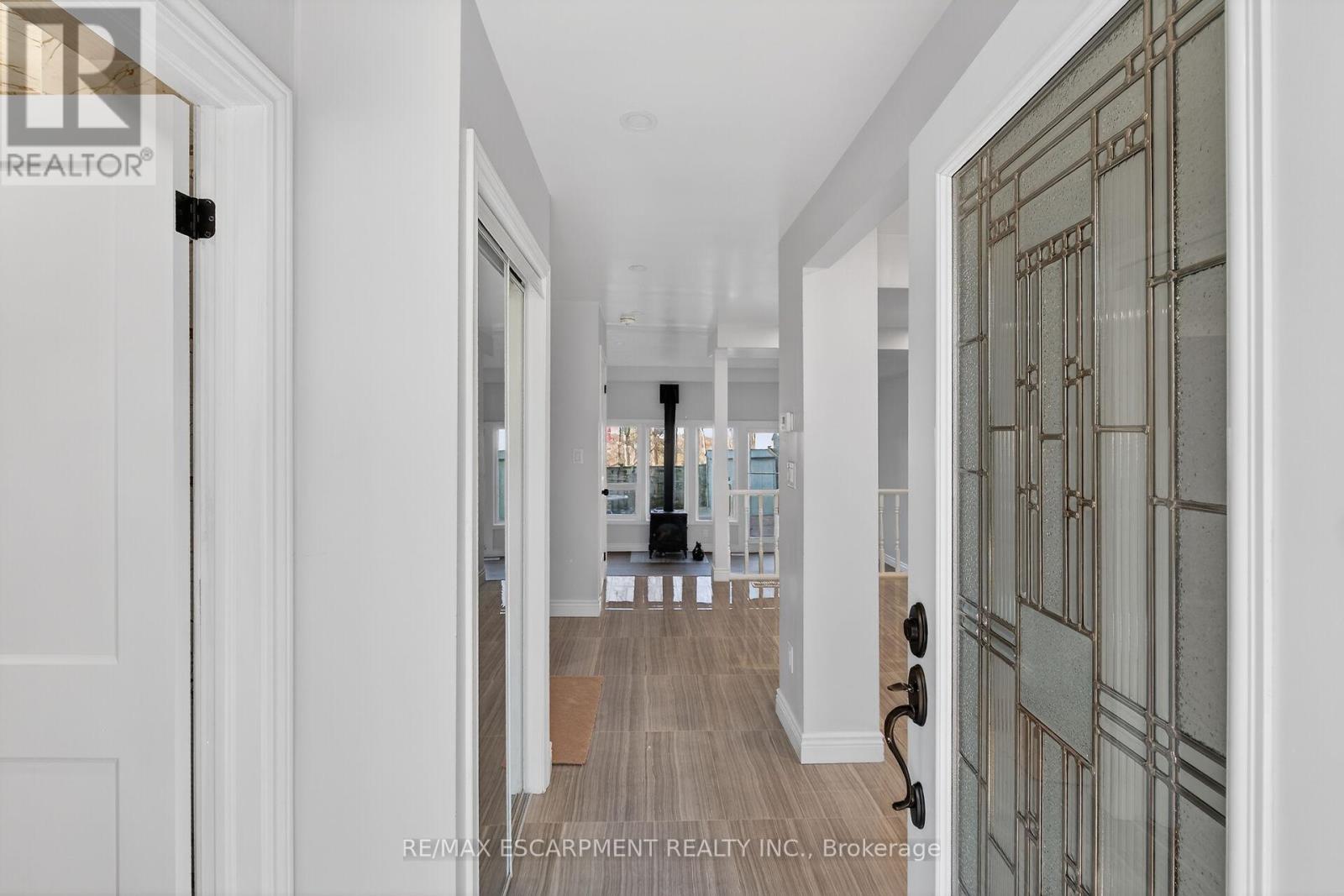 153 - 2050 Upper Middle Road, Burlington, Ontario  L7P 3R9 - Photo 5 - W12914850