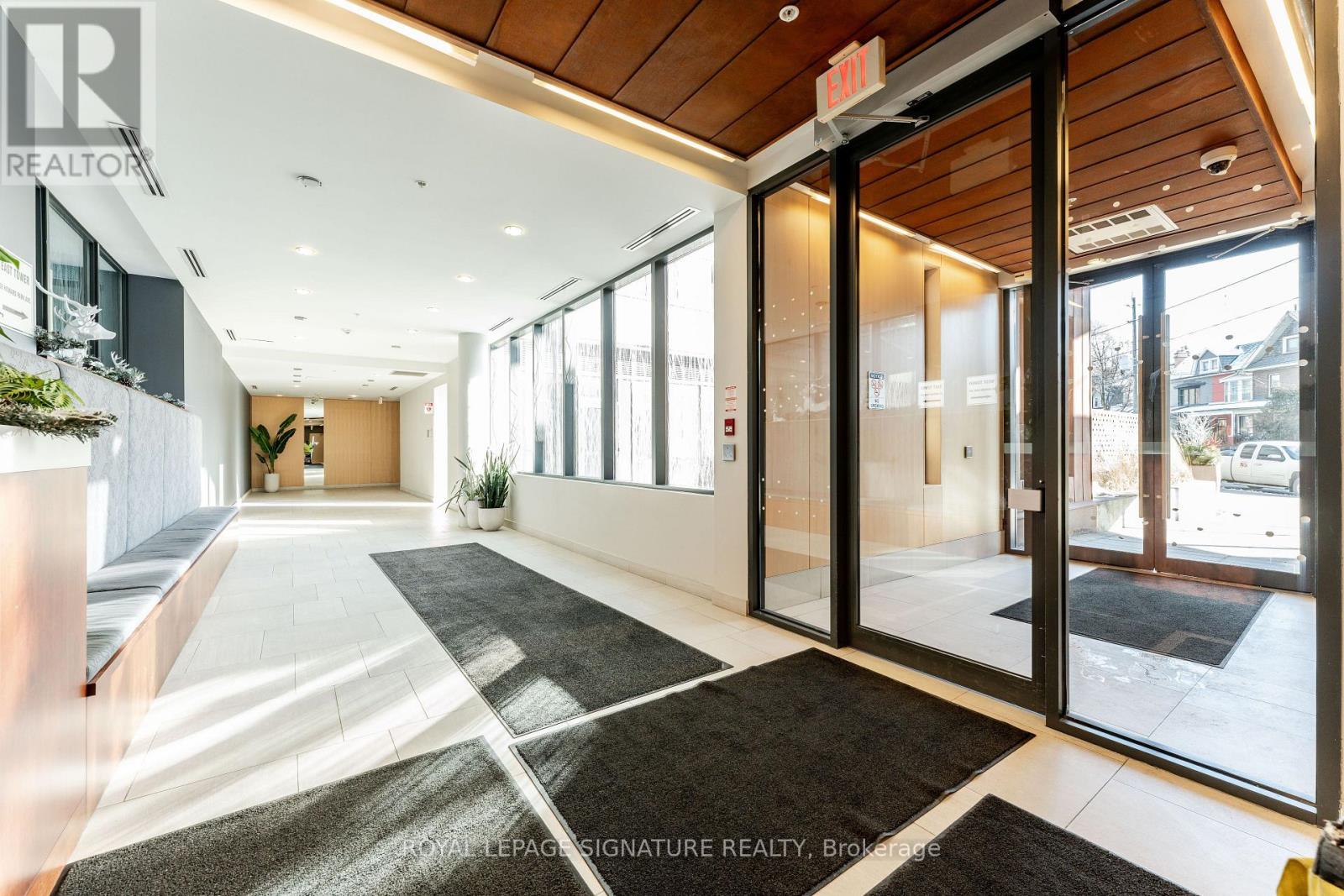 219 - 38 Howard Park Avenue, Toronto, Ontario  M6R 0A7 - Photo 22 - W12914860