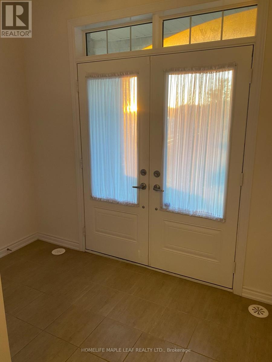 70 Aspen Hills (Upper) Road, Brampton, Ontario  L6Y 0H7 - Photo 2 - W12914862