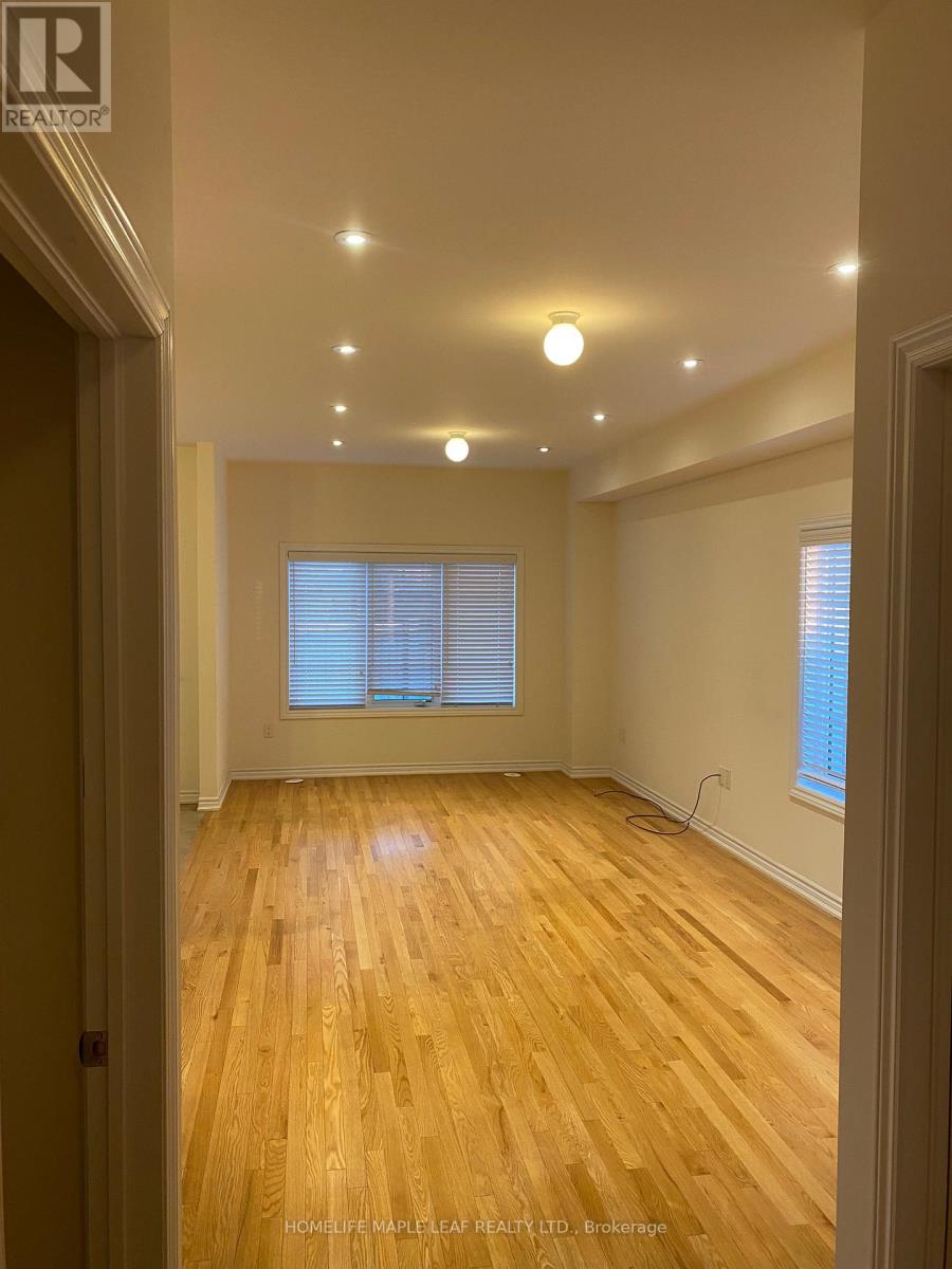 70 Aspen Hills (Upper) Road, Brampton, Ontario  L6Y 0H7 - Photo 8 - W12914862