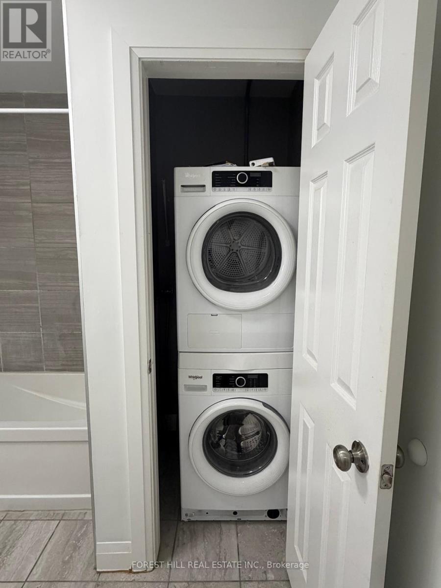 2 - 9 Eby Street, Kitchener, Ontario  N2G 3K6 - Photo 11 - X12914618