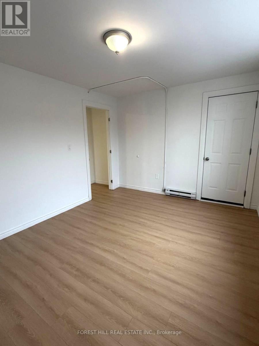 2 - 9 Eby Street, Kitchener, Ontario  N2G 3K6 - Photo 4 - X12914618