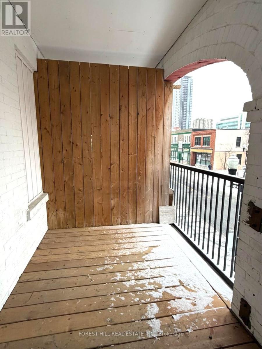 2 - 9 Eby Street, Kitchener, Ontario  N2G 3K6 - Photo 5 - X12914618