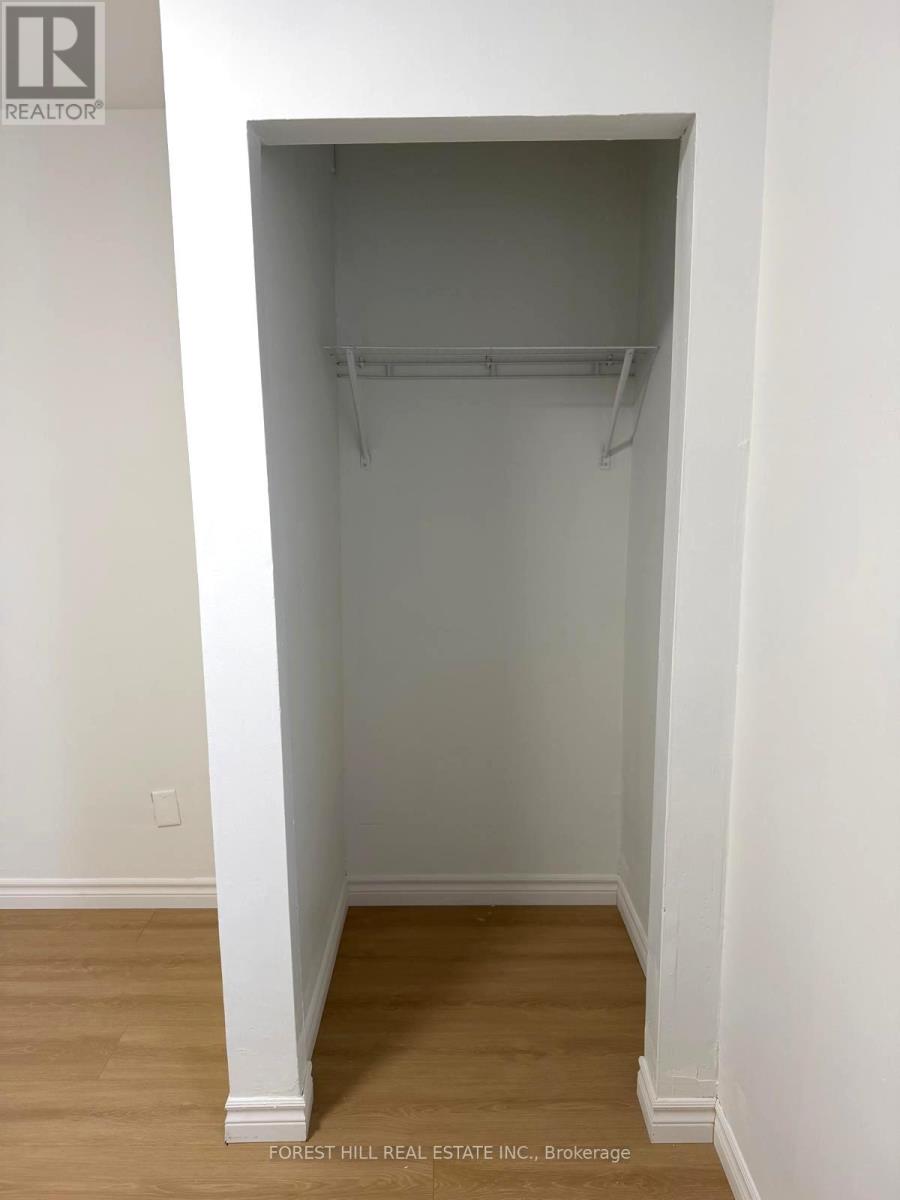 2 - 9 Eby Street, Kitchener, Ontario  N2G 3K6 - Photo 6 - X12914618