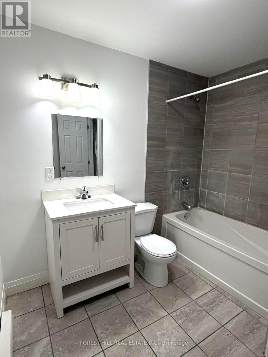 2 - 9 Eby Street, Kitchener, Ontario  N2G 3K6 - Photo 9 - X12914618