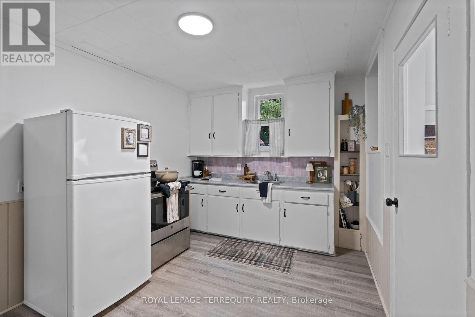 44 Young Street, Port Hope, Ontario  L1A 1M6 - Photo 14 - X12914652