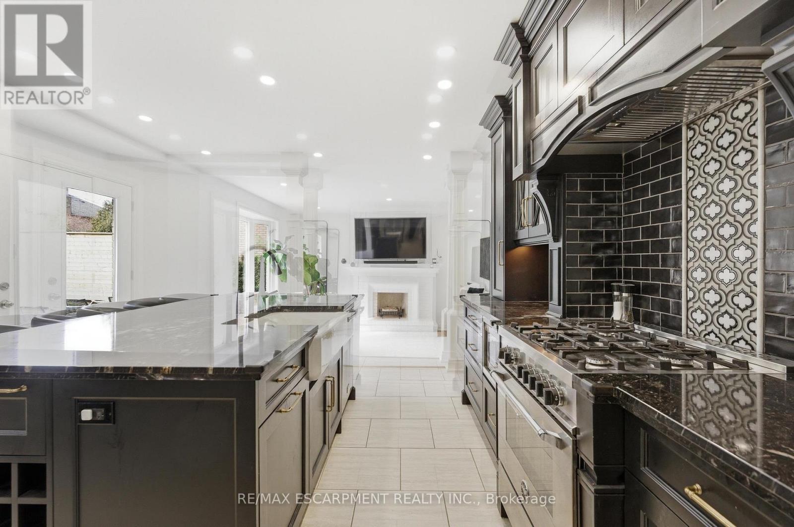 138 Miller Drive, Hamilton, Ontario  L9G 4W4 - Photo 14 - X12914668