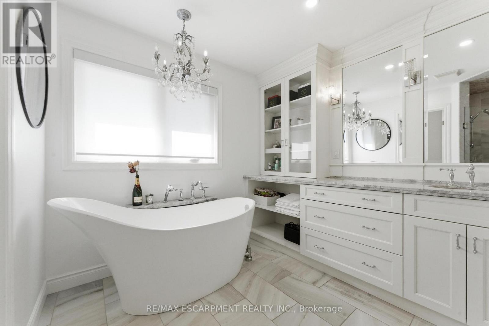 138 Miller Drive, Hamilton, Ontario  L9G 4W4 - Photo 26 - X12914668