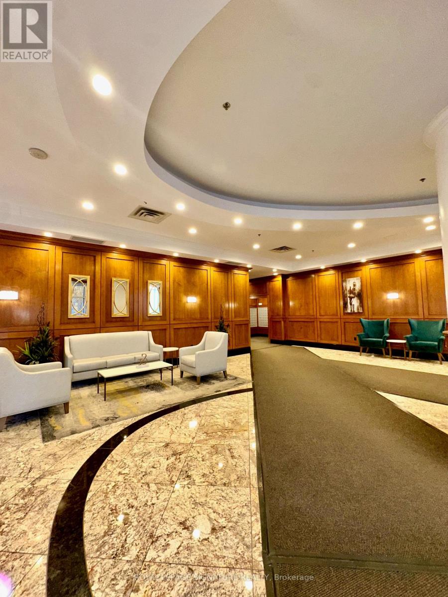 1208 - 242 Rideau Street, Ottawa, Ontario  K1N 0B7 - Photo 2 - X12914814