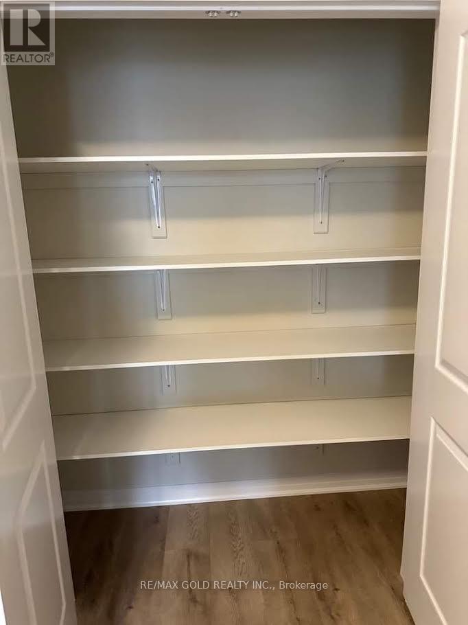 116 - 25 Isherwood Avenue, Cambridge, Ontario  N1R 0E2 - Photo 2 - X12914828