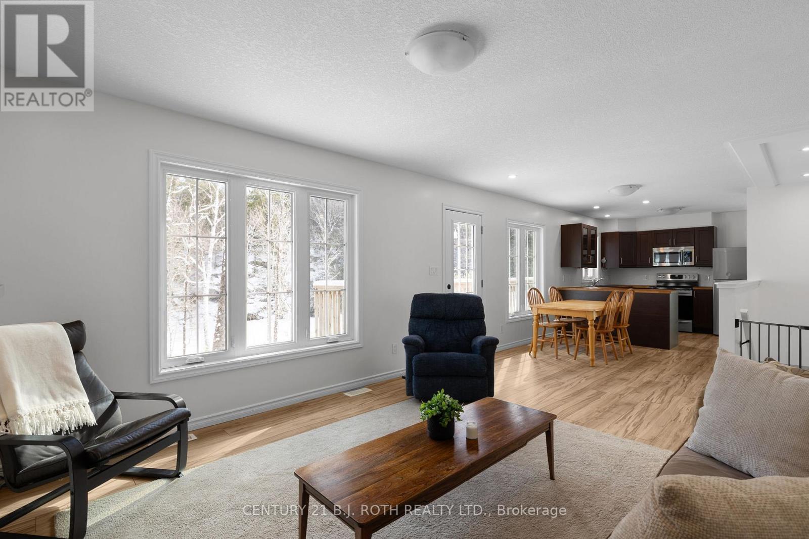 1040 Arthur Schulz Road, Gravenhurst, Ontario  P0E 1G0 - Photo 4 - X12914870