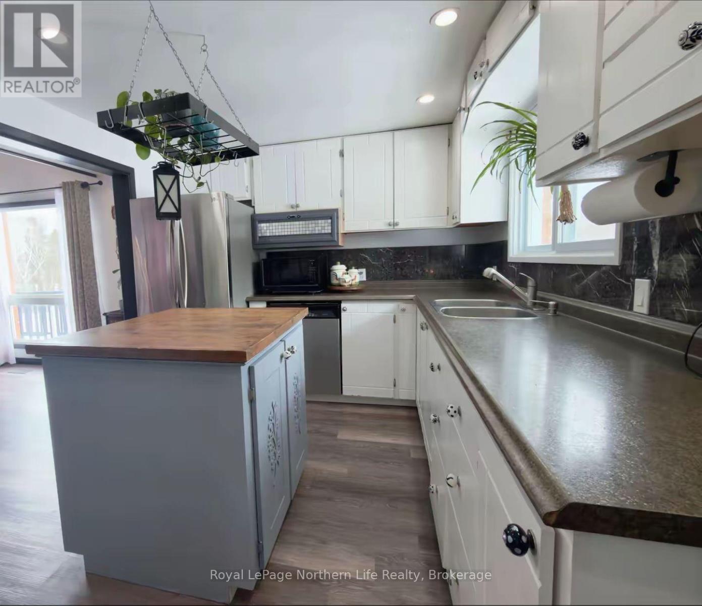 799 Maple Hill Road, Powassan, Ontario  P0H 1Z0 - Photo 13 - X12913324