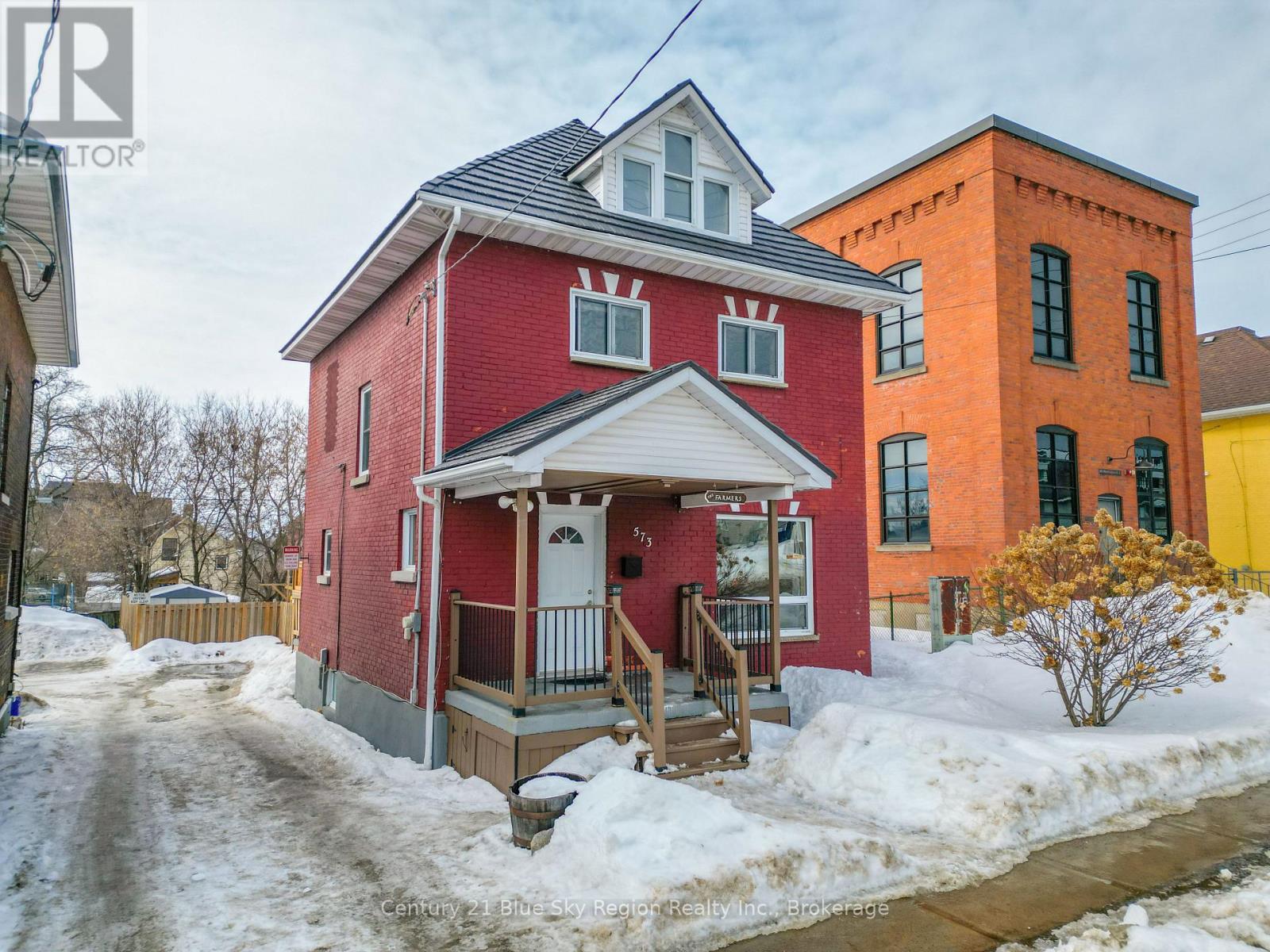 573 Worthington Street E, North Bay, Ontario  P1B 1H7 - Photo 2 - X12861258