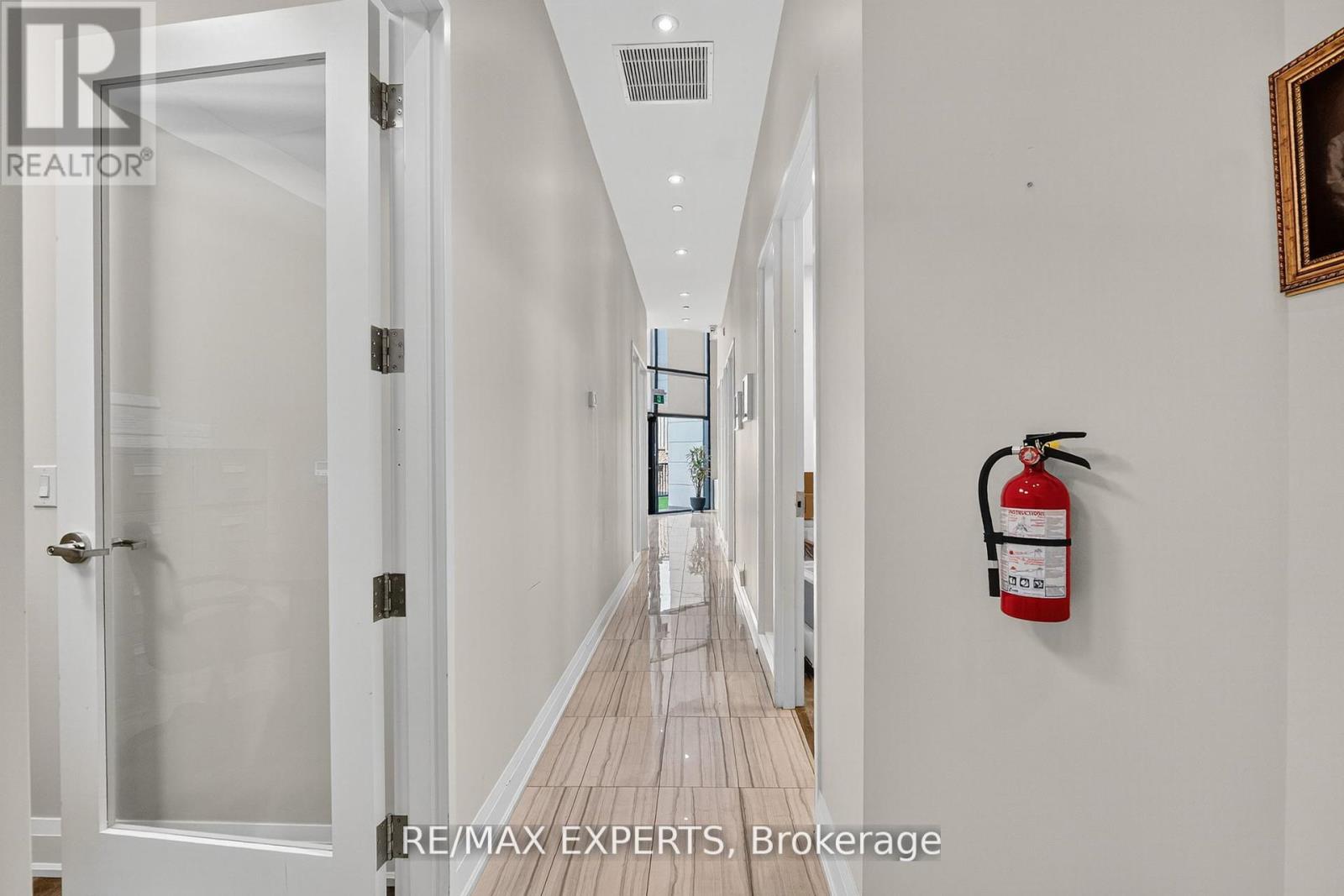 6 - 12 Woodstream Boulevard, Vaughan, Ontario  L4L 8C3 - Photo 17 - N12909990