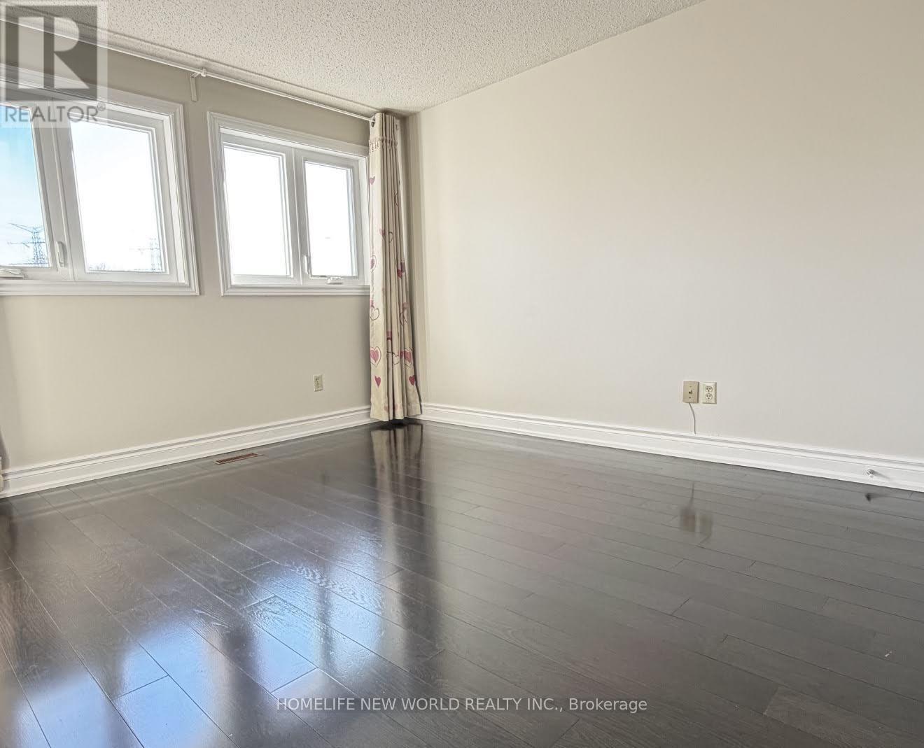 149 Huntington Park Drive, Markham, Ontario  L3T 7K1 - Photo 11 - N12910374