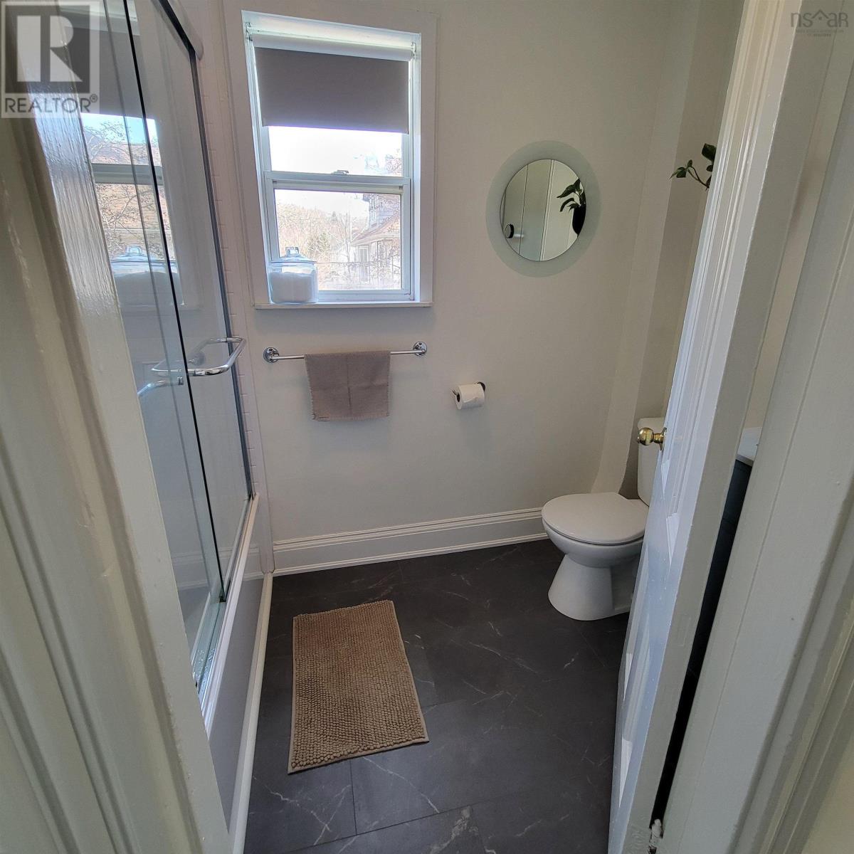 50 Pleasant Street, Dartmouth, Nova Scotia  B2Y 3P5 - Photo 21 - 202605245