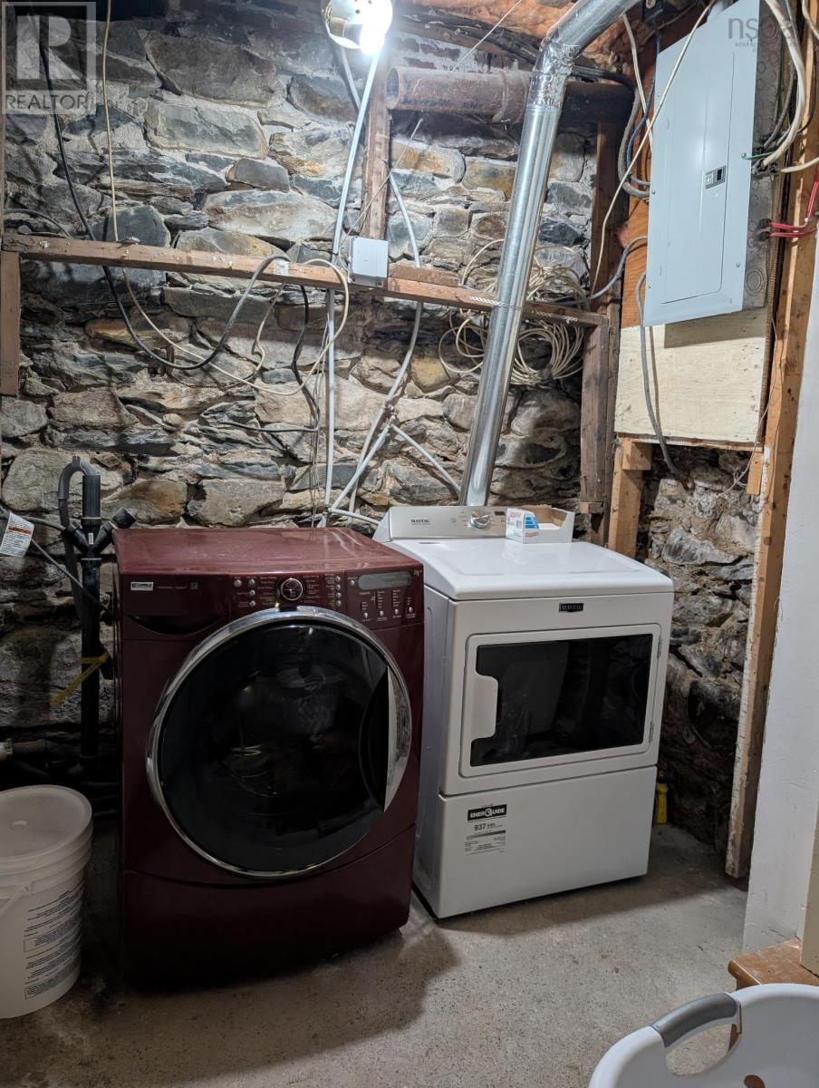 50 Pleasant Street, Dartmouth, Nova Scotia  B2Y 3P5 - Photo 30 - 202605245