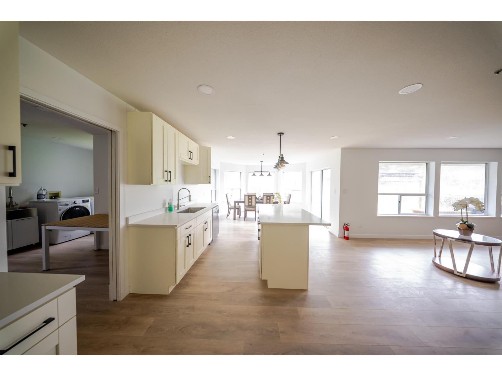 40895 Henderson Road, Columbia Valley, Columbia Valley, British Columbia  V2R 4X5 - Photo 2 - R3074348