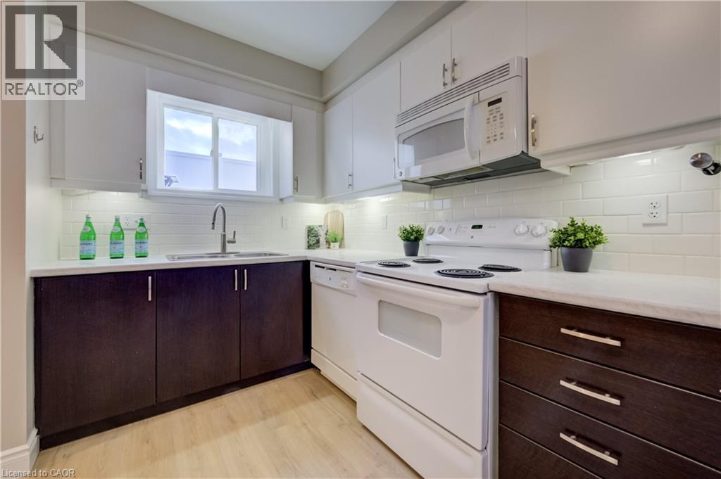 246 Westmeadow Drive Unit# A, Kitchener, Ontario  N2N 0A1 - Photo 5 - 40809915