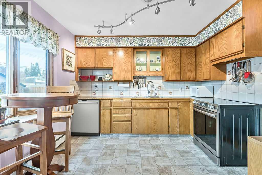 623 75 Avenue Sw, Calgary, Alberta  T2V 0S4 - Photo 9 - A2283337