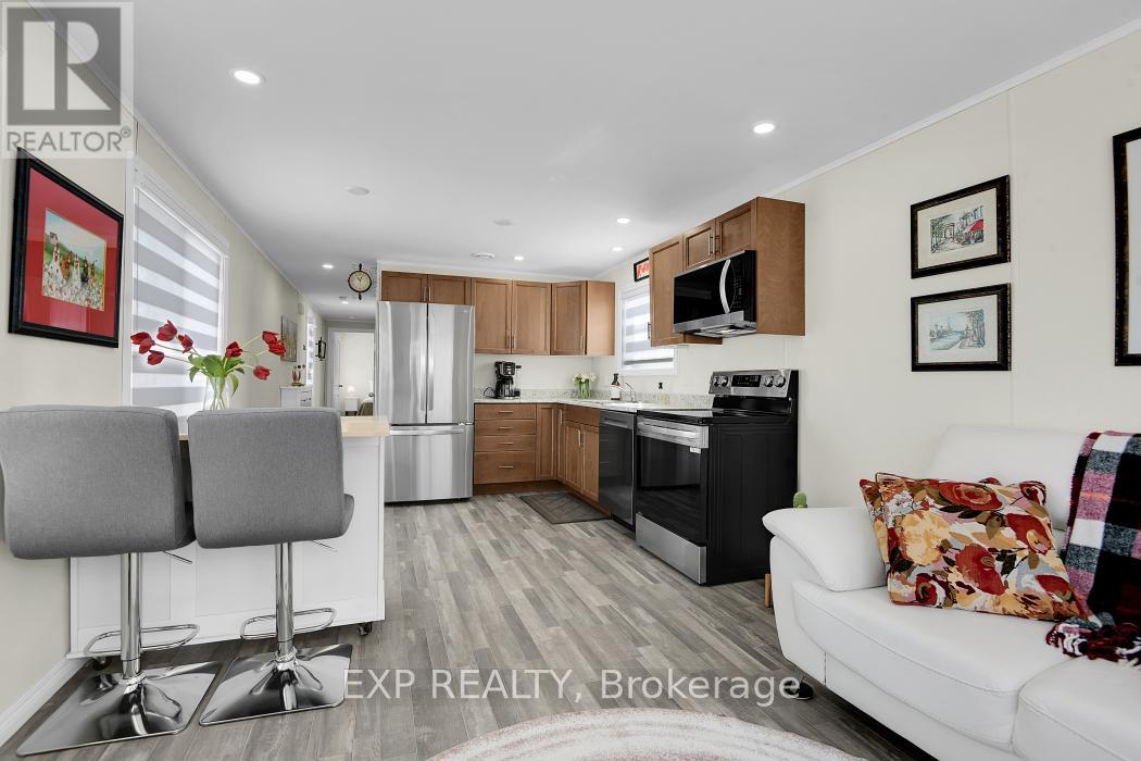 11 Bonner Street, Ottawa, Ontario  K2H 7S9 - Photo 9 - X12914924