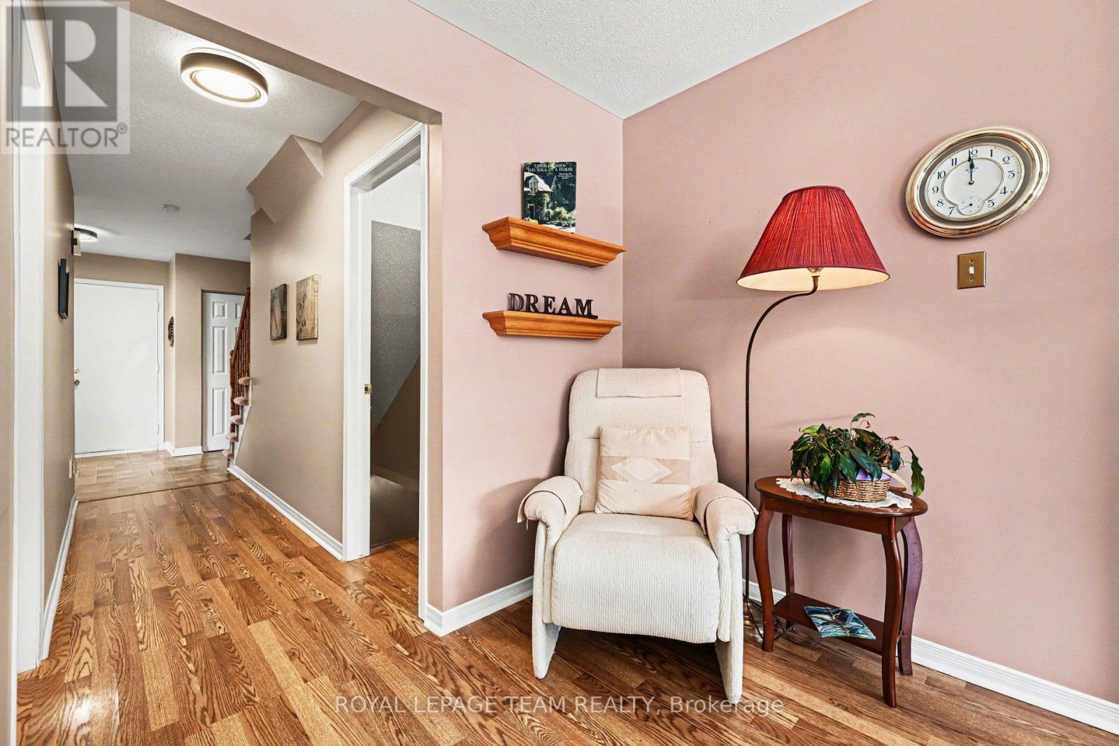 90 Moresby Drive, Ottawa, Ontario  K2M 2J6 - Photo 10 - X12915042