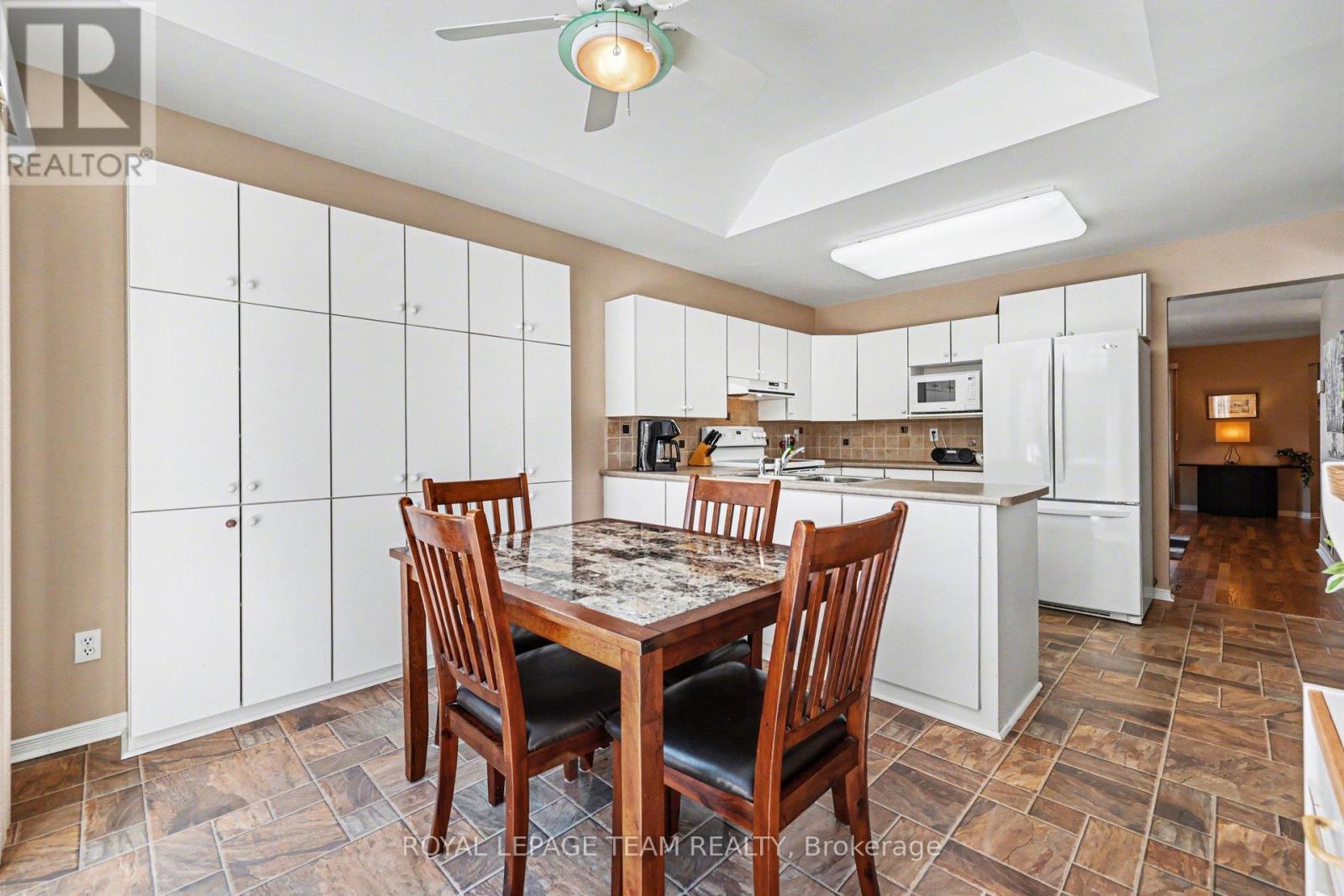 90 Moresby Drive, Ottawa, Ontario  K2M 2J6 - Photo 16 - X12915042