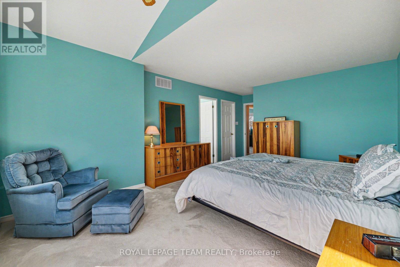 90 Moresby Drive, Ottawa, Ontario  K2M 2J6 - Photo 20 - X12915042