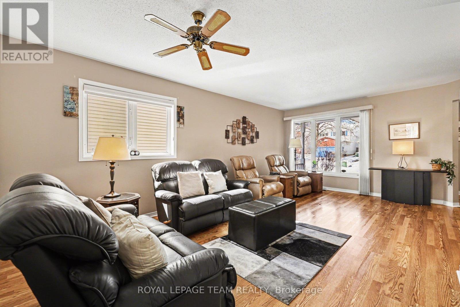 90 Moresby Drive, Ottawa, Ontario  K2M 2J6 - Photo 6 - X12915042