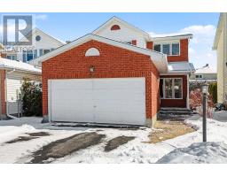 90 MORESBY DRIVE, Ottawa, Ontario