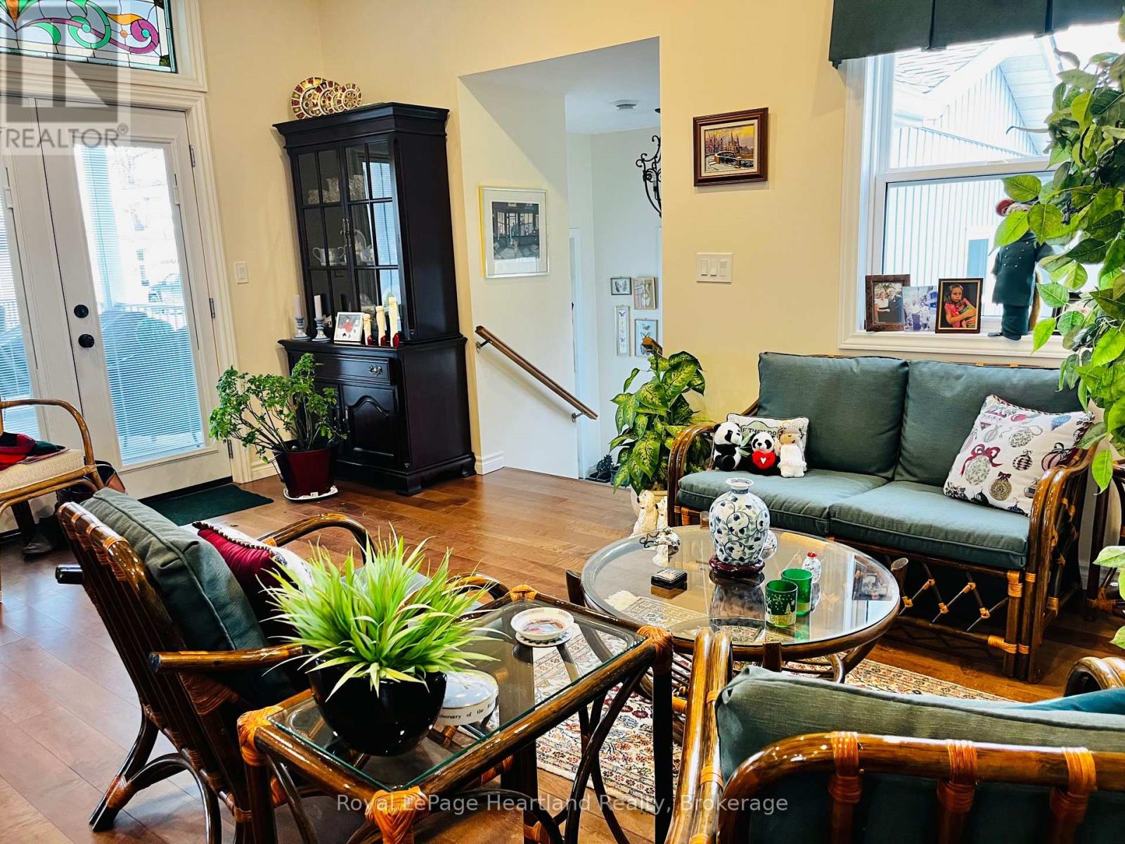 9 Velma Street, Strathroy-Caradoc, Ontario  N7G 3L2 - Photo 5 - X12914492